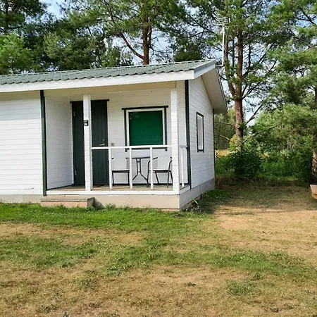 مكان تخييم Willipu Peremajad *