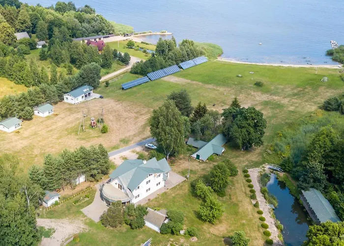 مكان تخييم Willipu Peremajad *